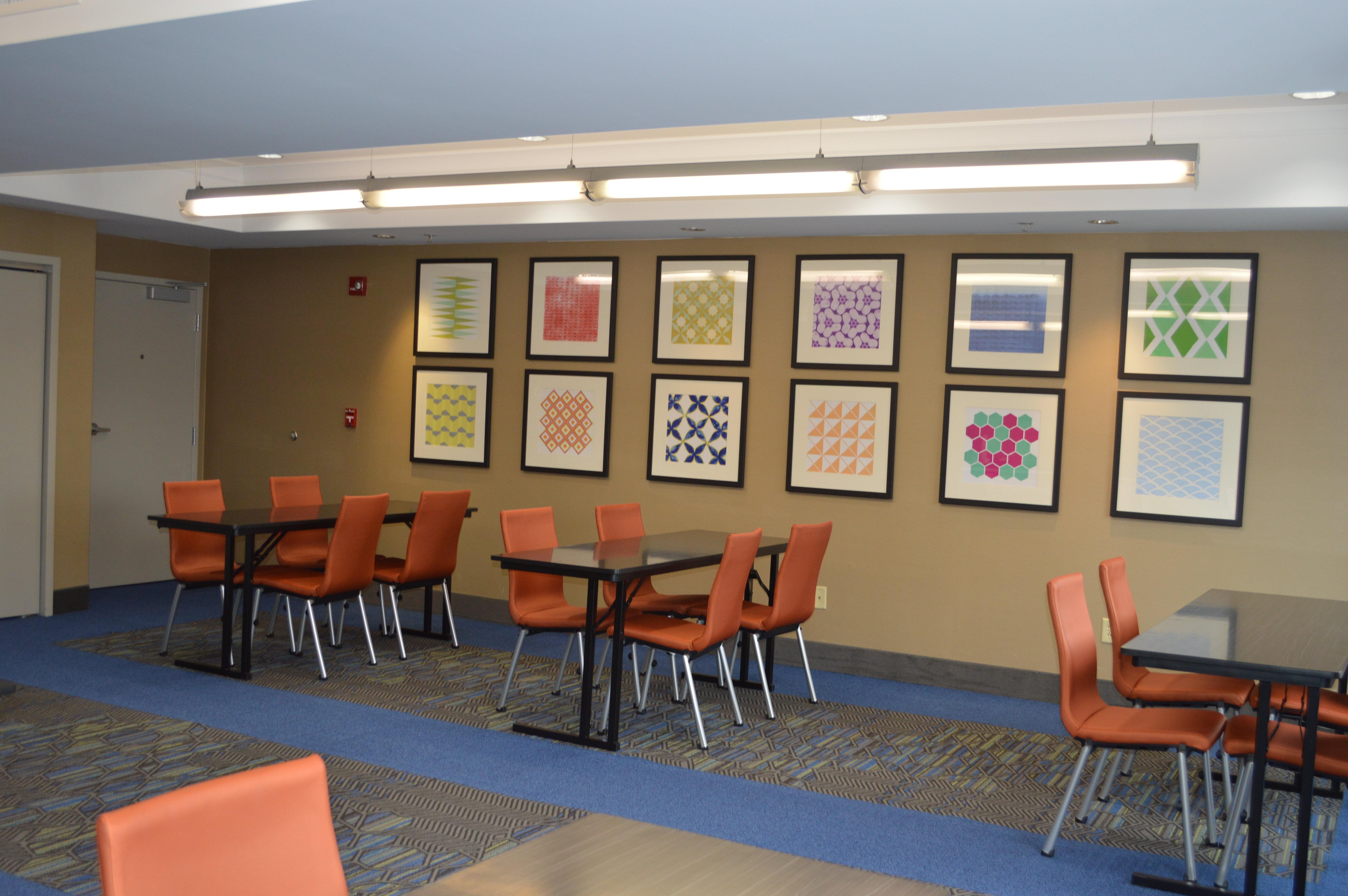 Holiday Inn Express Hotel & Suites Binghamton University-Vestal By Ihg Exterior photo
